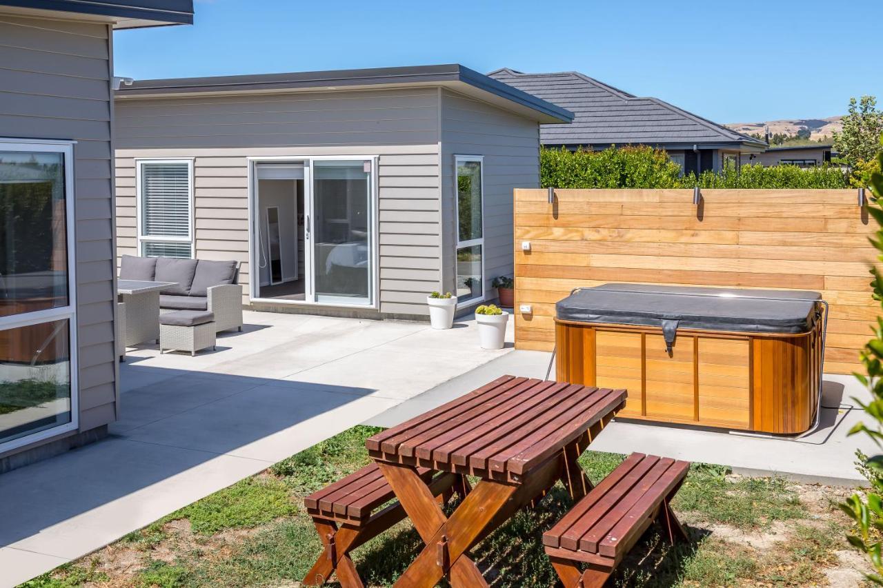 Easy Days Martinborough Villa Exterior photo